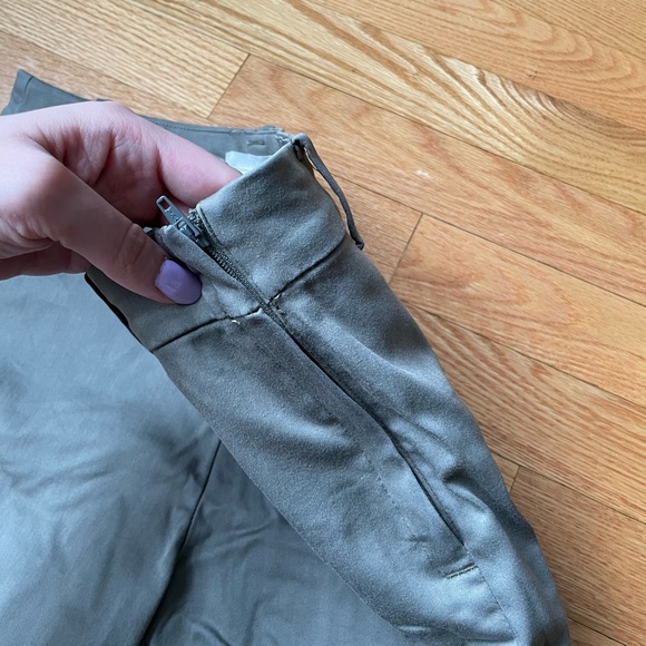 H&M Dress Pant cropped Sage Green - Picture 4 of 4
